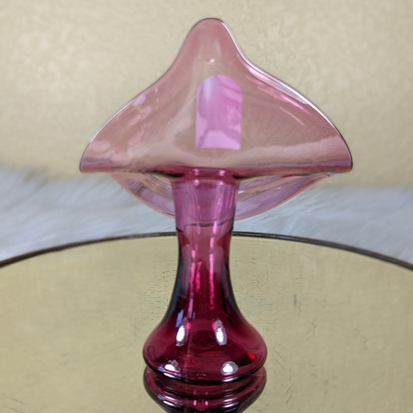 Pilgrim Cranberry Glass Art Glass Jack In The Pulpit Vase Candle Holder 5.5 in - Picture 2 of 5